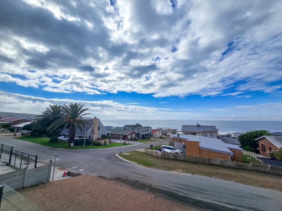 5 Bedroom Property for Sale in Jongensfontein Western Cape